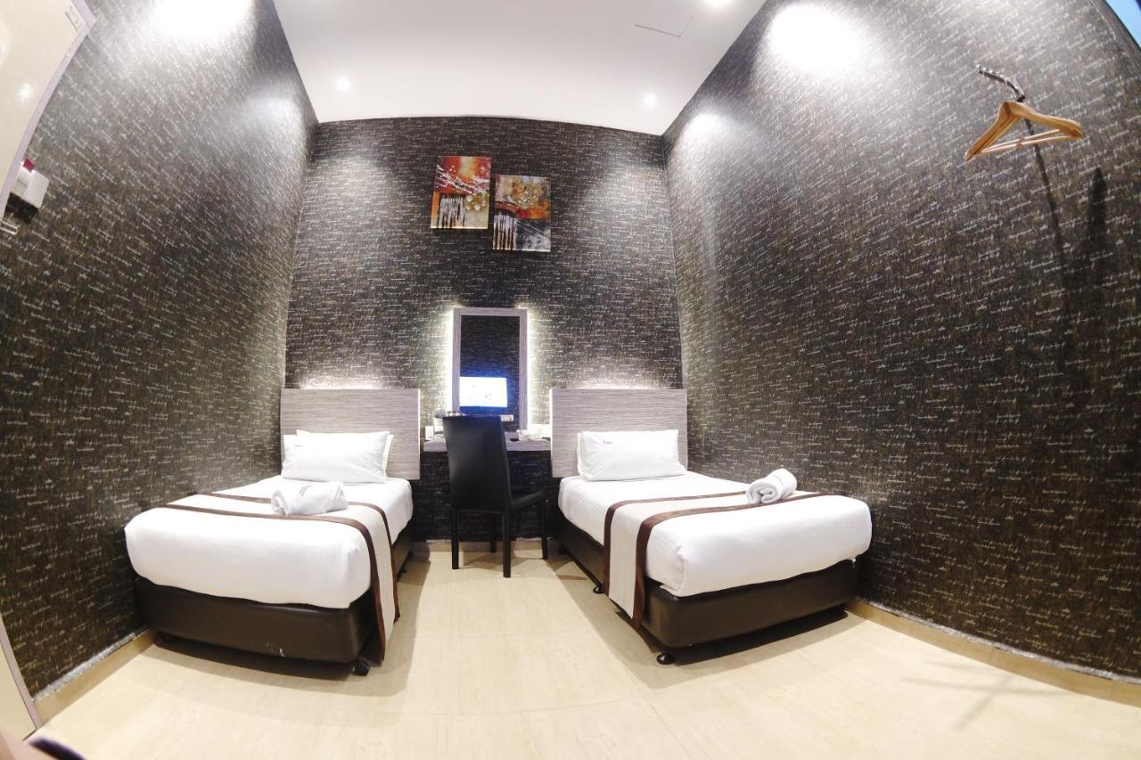 Here Hotel Секудаи Экстерьер фото